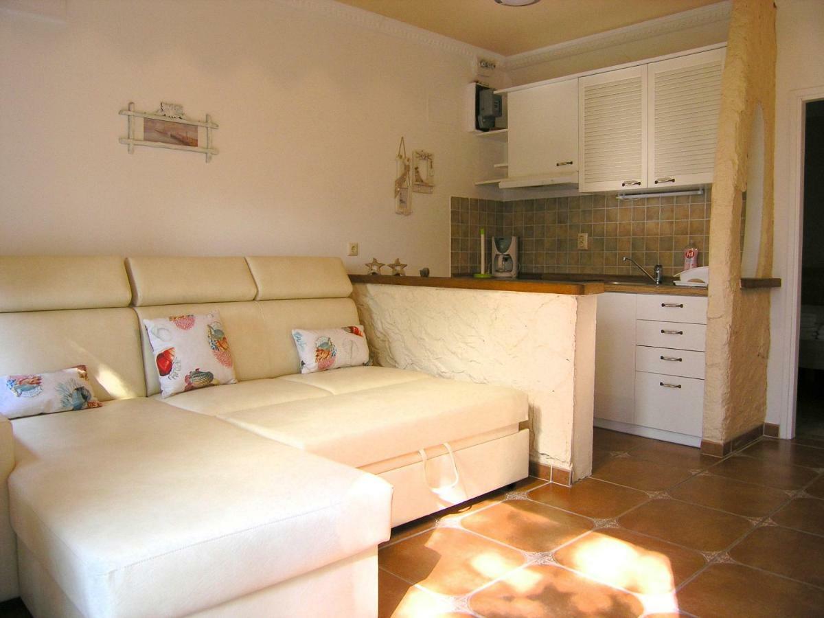 Apartment Damijan Крк Экстерьер фото